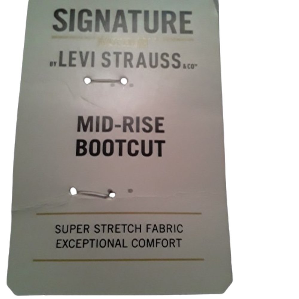 Signature by Levi Strauss & Co Gold Label Women's Midrise Bootcut Jean Size 28L - Picture 7 of 12